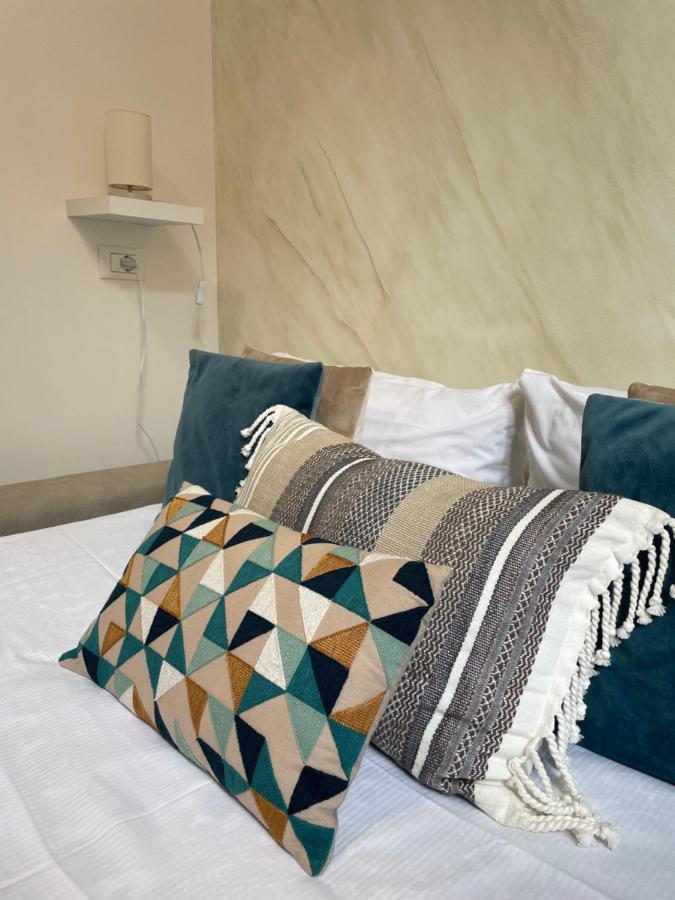 Nazionale 221 Mamila Suite Rome Luaran gambar